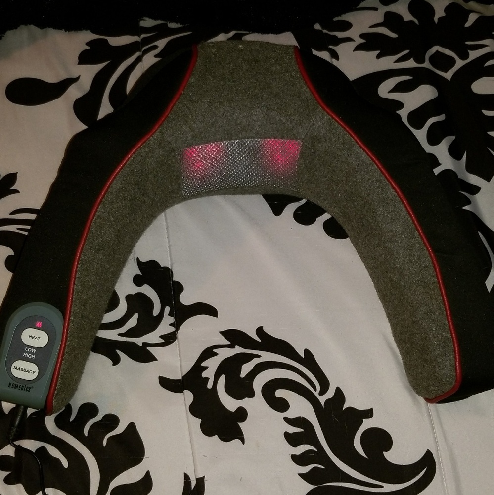 New Homedics neck/heat massager